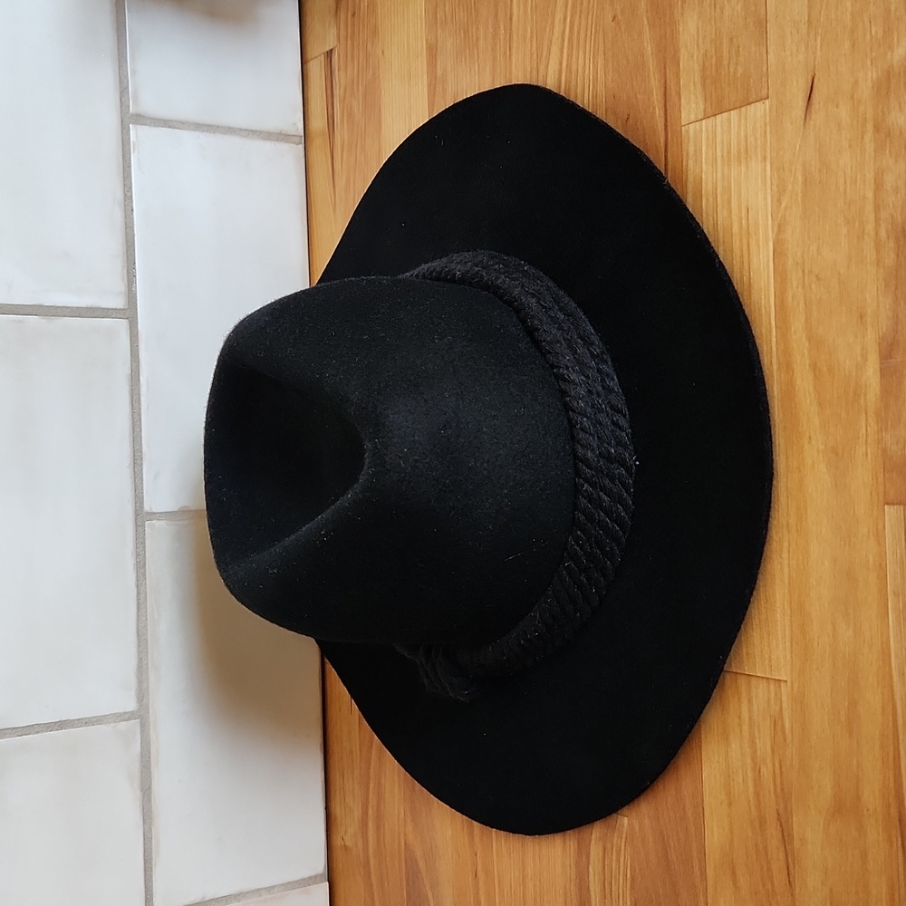 Billabong 100% Wool Cowgirl Hat - Black - Womens